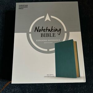 Christian Standard Bible Notetaking Edition
